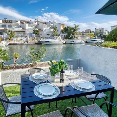 Currican By Interhome Empuriabrava